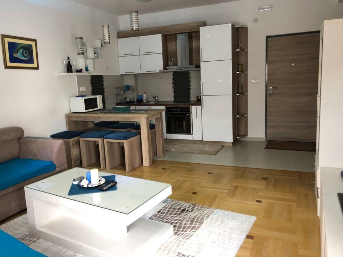 Apartman Dajana Ulcinj Buitenkant foto